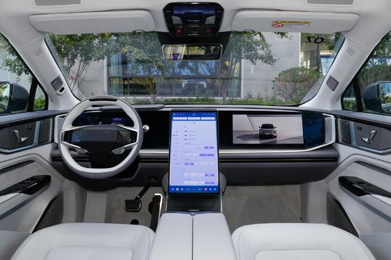 2950mm Base de ruedas 2024 HiPhi Y Alta Velocidad Dirección izquierda Auto eléctrico puro SUV inteligente de lujo