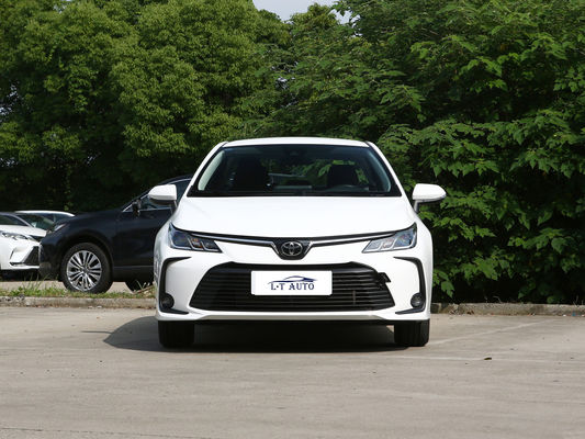 Vehículo eléctrico híbrido asequible y Toyota Corolla Tamaño pequeño