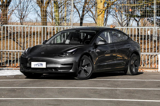 El vehículo deportivo eléctrico de Tesla modelo 2024 con tracción total de larga distancia con alcance de 713 km