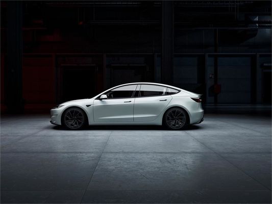 Modelo eléctrico puro3 556 km de tracción trasera con 2875 mm de base de ruedas