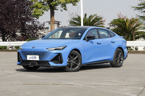 2024 Changan UNI-V híbrido enchufable de gasolina vehículo eléctrico velocidad máxima 205km/h