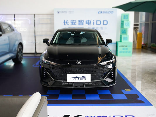 2024 Changan UNI-V 2.0T Vehículo de conducción 4WD de gasolina de alta velocidad Smart Made In Coche usado