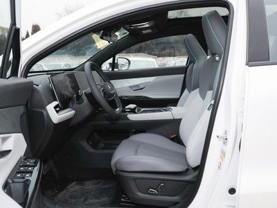 Velocidad máxima de 200 Km/h El 2023 Changan UNI-T 1.5T Turbo Luxury Sedan Alimentado por Gasolina