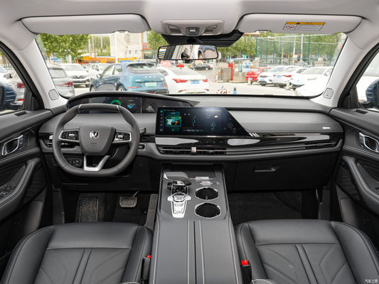 UNI-K SUV de tamaño medio 2.0t Vehículo de gasolina para 4 ruedas motrices de Changan Automobile