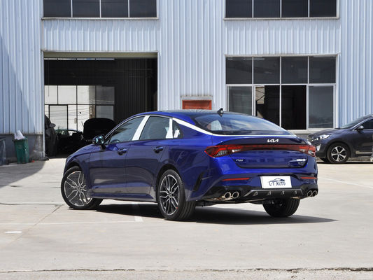 KIA K5 380GT línea buque insignia 2.0t cilindrada gasolina 5 asientos sedán con pantalla táctil