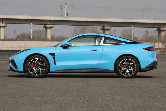 2023 NETA GT 4 asientos Pure Electric Sports Car 4WD AWD en una variedad de colores para adultos