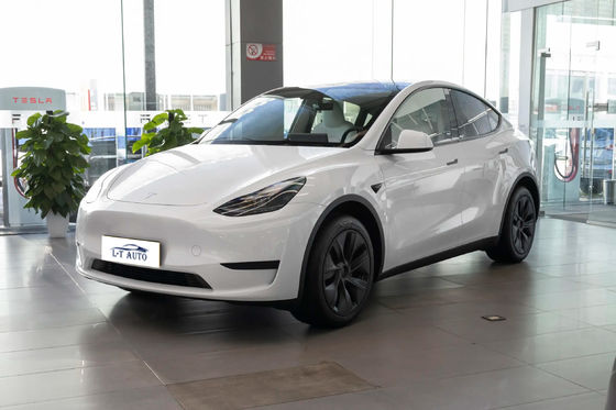 Vehículo energético 2024 Tesla Model Y con capacidad de batería de 78,4KWH y potencia del motor de 331kw