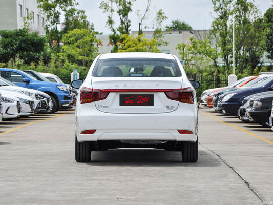 2024 Dongfeng Fengshen E70 Coche eléctrico asequible con tiempo de carga de 0,5 horas y 5 plazas
