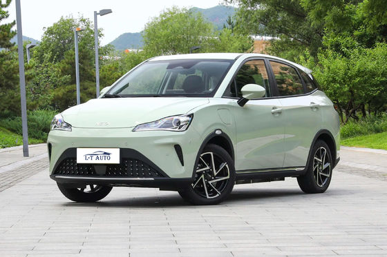 El vehículo eléctrico NETA AYA es el SUV más vendido en el mercado de vehículos de energía caliente.