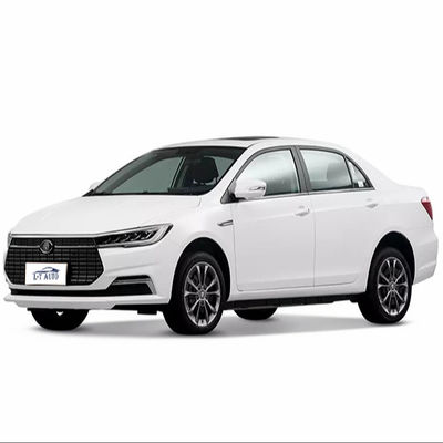 2024 BYD Qin PLUS DM-i 55KM Champion Edition Vehículo eléctrico de batería en color negro