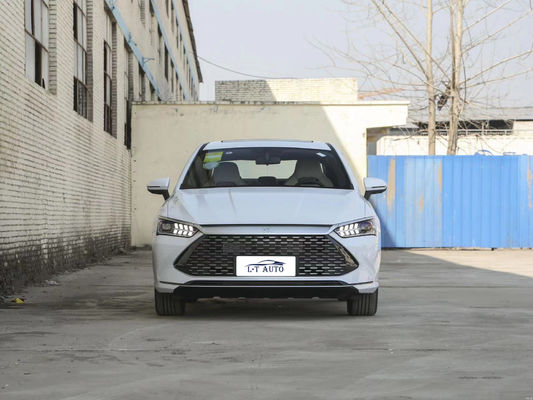 2024 BYD Qin PLUS DM-i 55KM Champion Edition Vehículo eléctrico de batería en color negro