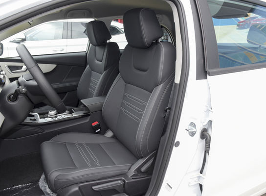 BYD Qin EV Sedan con manejo a mano izquierda para 100% de combustible eléctrico Tiempo de carga rápida 1.3h
