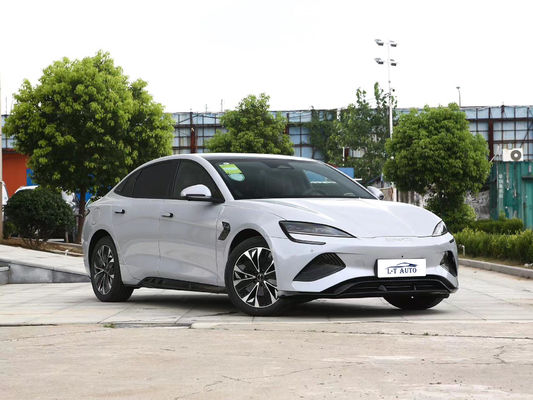 BYD SEAL La combinación perfecta de estilo y rendimiento en una versión 4WD de 650 km
