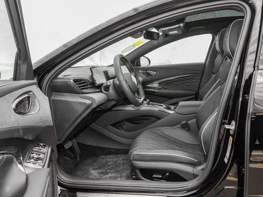 BYD SEAL La combinación perfecta de estilo y rendimiento en una versión 4WD de 650 km