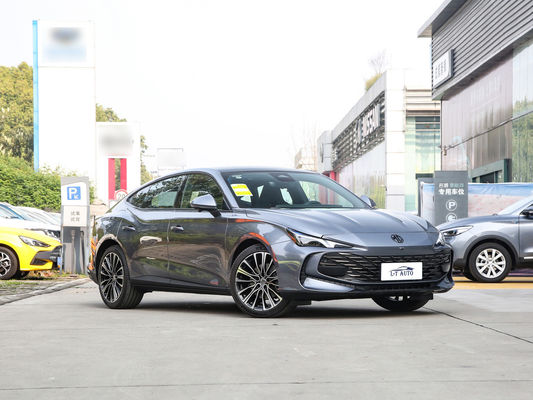 2024 MG7 Coupé de automóviles de tamaño mediano 2.0t Tubo Vehículo comercial de gasolina con diseño