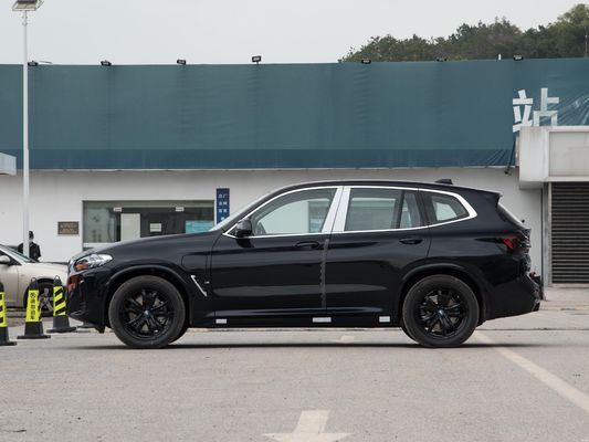 BMW iX3 coche de patrulla eléctrico 4 o 5 asientos potencia total 210kw velocidad máxima 180kw/h