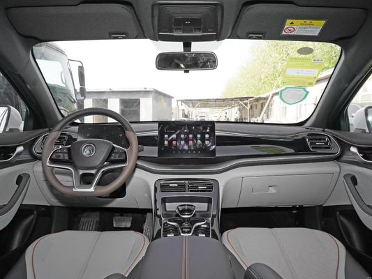 2024 BYD QIN Plus EV Vehículo eléctrico de larga duración 2718mm BASE DE RUEDAS 5 asientos