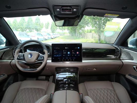 Vehículo eléctrico híbrido enchufable de 5 asientos BYD Han EV con alcance de 700KM y distancia entre ejes de 2920mm