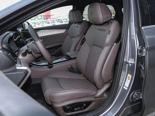 BYD Han Car eléctrico 715KM Larga resistencia 4995*1910*1495 185 Km/h Velocidad máxima EV de gama alta