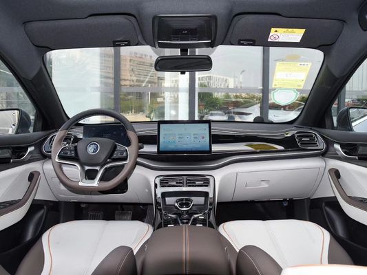 2024 BYD QIN Plus EV Un coche eléctrico de energía para un estilo de vida lujoso y ecológico