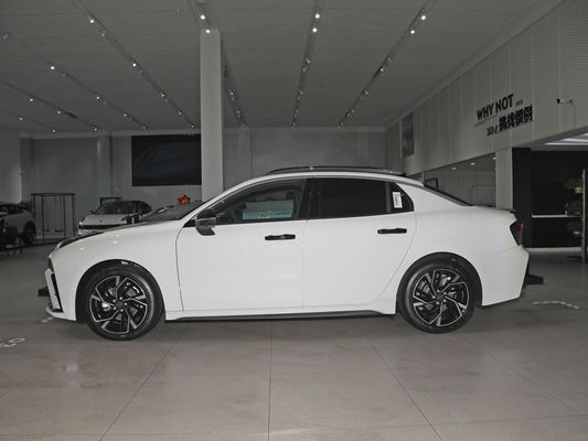 Lynkco 03 2.0 Turboalimentado Sedan Deportivo 4684x1843x1460 4 cilindros Alta Inteligencia