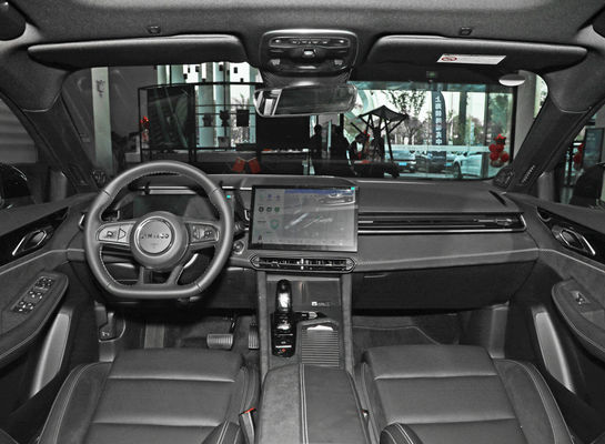 Lynkco 03 2.0 Turboalimentado Sedan Deportivo 4684x1843x1460 4 cilindros Alta Inteligencia