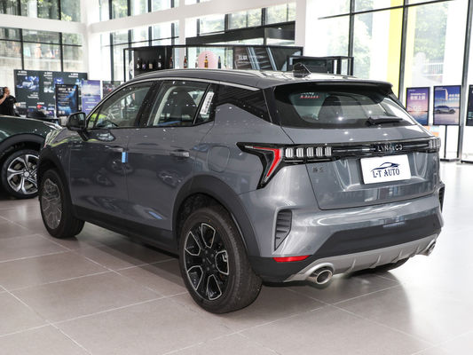 Capacidad del tanque de combustible de 50-80L LynkCo 06 Pequeño SUV Automóvil de gasolina con cámara trasera y 4 plazas