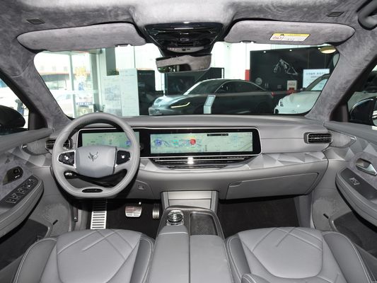 Polar Fox Alpha T ARCFOX S 5 puertas 5 asientos SUV con 160 kW de potencia máxima y 700 km de alcance