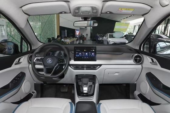 2535 mm de distancia entre ejes BYD Yuan Pro 410 km de batería sedán eléctrico para el mercado de los coches eléctricos