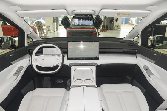 MPV de familia grande Xpeng X9 eléctrico 702KM NEDC Ultra largo alcance 7 asientos vehículo energético
