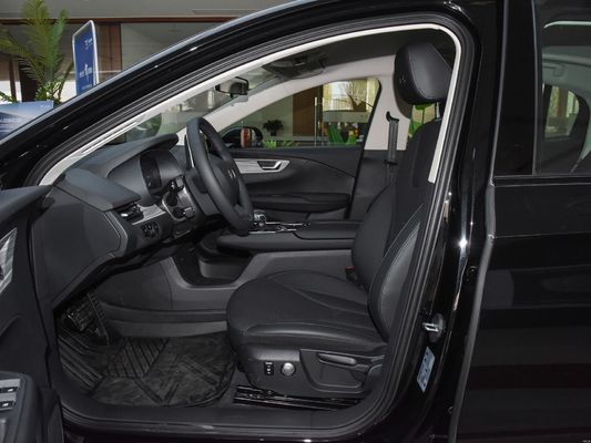 Cómodo y elegante Hongqi E-Qm5 de tamaño mediano, coche eléctrico puro con distancia entre ejes de 2990 mm
