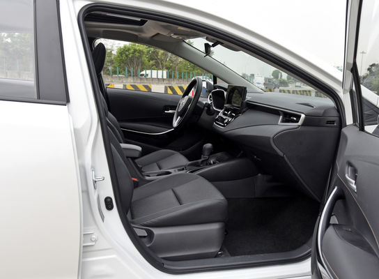 Compacto sedán coche eléctrico coche adulto Toyota Levin vehículo híbrido 2024 nuevo modelo