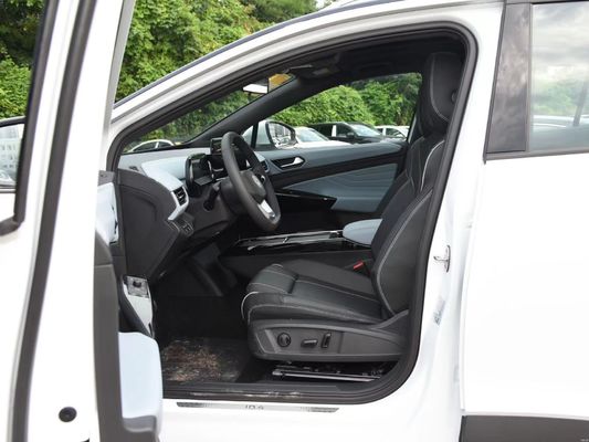 Volkswagen ID4X Long Endurance Dirección de mano izquierda Coche eléctrico y exterior blanco cristalino