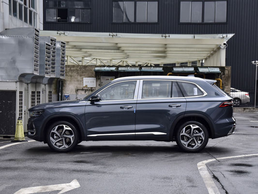 Volante multifunción y capacidad del tanque de combustible de 50-80L Geely Xingyue L SUV compacto