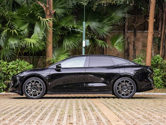 Automóvil eléctrico puro de tamaño mediano Dirección de mano izquierda conductor Zeekr 007 AWD Limousina EV de alta velocidad