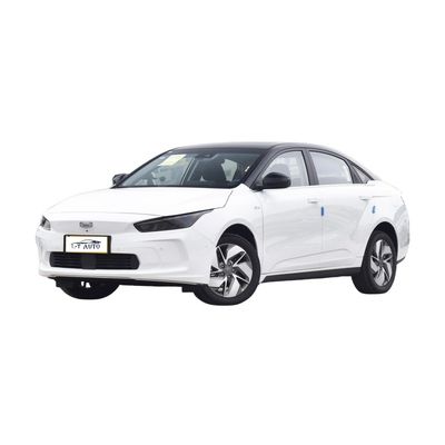 2024 Coches eléctricos Geometría Un sedán de 4 puertas y 5 asientos con rango de 550 km y potencia eléctrica