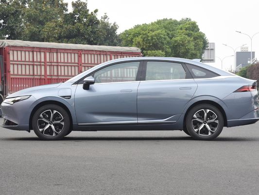 Experimenta lujo y eficiencia con el Xpeng P5 P7 X9 Pure Electric Car NEDC 500KM