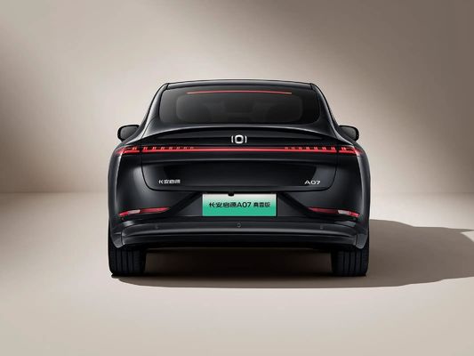 Experimente el poder de la carga rápida de largo alcance y la inteligencia energética de Changan A07
