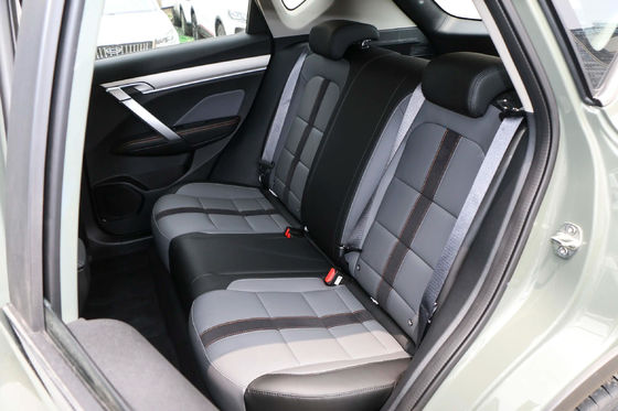 Caja de engranajes automática SUV Geely Auto Binyue 1.4T/1.5T con ajuste manual del asiento del conductor