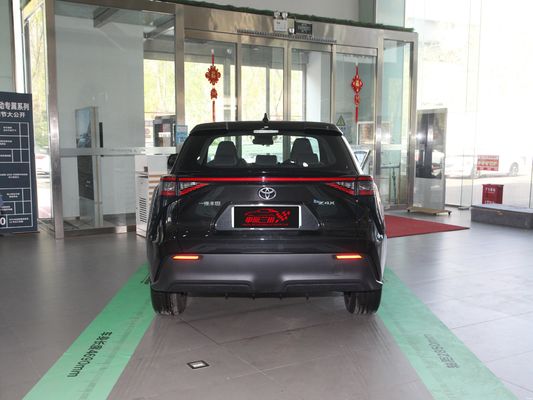 Avance en su industria con el Toyota BZ4X, el SUV de larga duración de mayor rendimiento