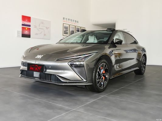 Zhiji IM LS7 SUV híbrido 70kWh Capacidad de batería 6.5s Aceleración para vehículo eléctrico