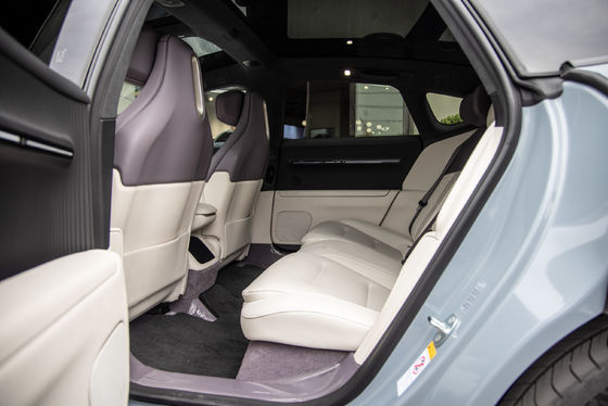 313Ps Potencia total del motor 2024 Changan Avatr 12 Extremadamente largo alcance Energía Vehículo eléctrico