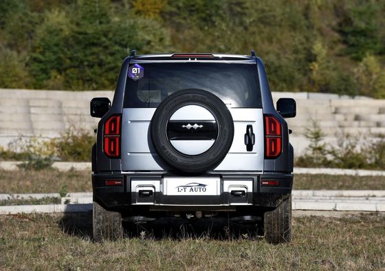 2024 BYD Vehículo energético de lujo PHEV Coche con 505kW de potencia máxima y tracción en las cuatro ruedas