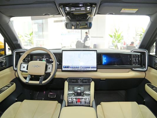 2024 BYD Vehículo energético de lujo PHEV Coche con 505kW de potencia máxima y tracción en las cuatro ruedas