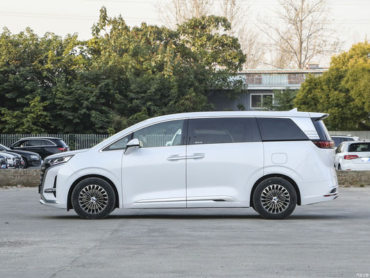 DENZA D9 MPV de lujo El revolucionario vehículo de energía 4WD con capacidad de batería de 103.36kWh