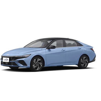 Conducción de combustible y FWD Hyundai Elantra Pequeño automóvil familiar con suspensión trasera de haz de torsión