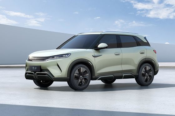 401KM de largo alcance batería de litio hierro fosfato BYD YUAN UP 2WD pequeño SUV EV para su
