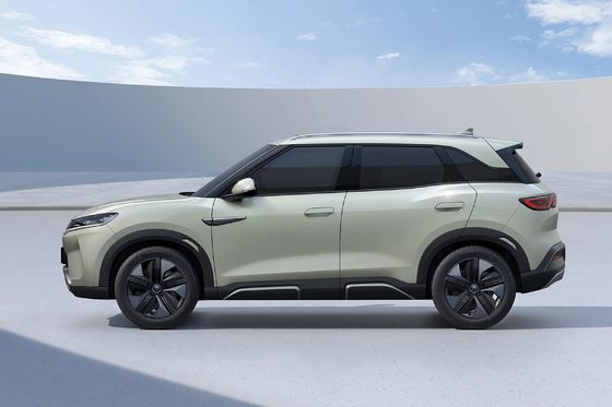 Largo alcance BYD Coche eléctrico Yuan UP SUV Dirección izquierda Pequeño EV eléctrico puro Rango 401KM