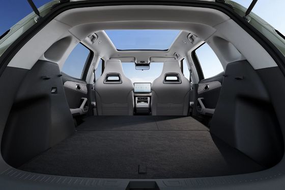 BYD Yuan UP Vehículo eléctrico puro SUV pequeño compacto y asequible con dirección izquierda