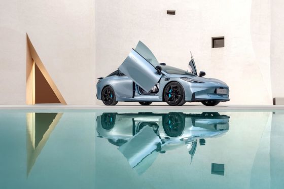 Pure Electric 2024 Sports Car Hyper GT Puertas de tijera 4 puertas 5 asientos RWD lujo de alta velocidad SPORT EV CAR